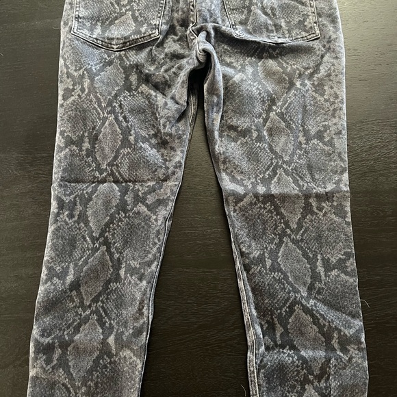 rag & bone Women's Gray Snake Print Skinny Jeans - Picture 3 of 3